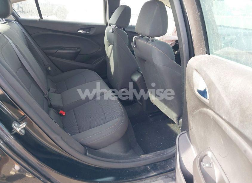 Photo 8 of 2017 Chevrolet Cruze LS AUTO (VIN 1G1BC5SM4H7119808)