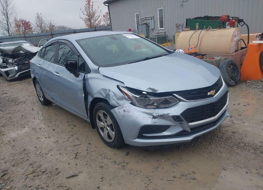 2017 Chevrolet Cruze LS AUTO (VIN 1G1BC5SM4H7142568) main photo