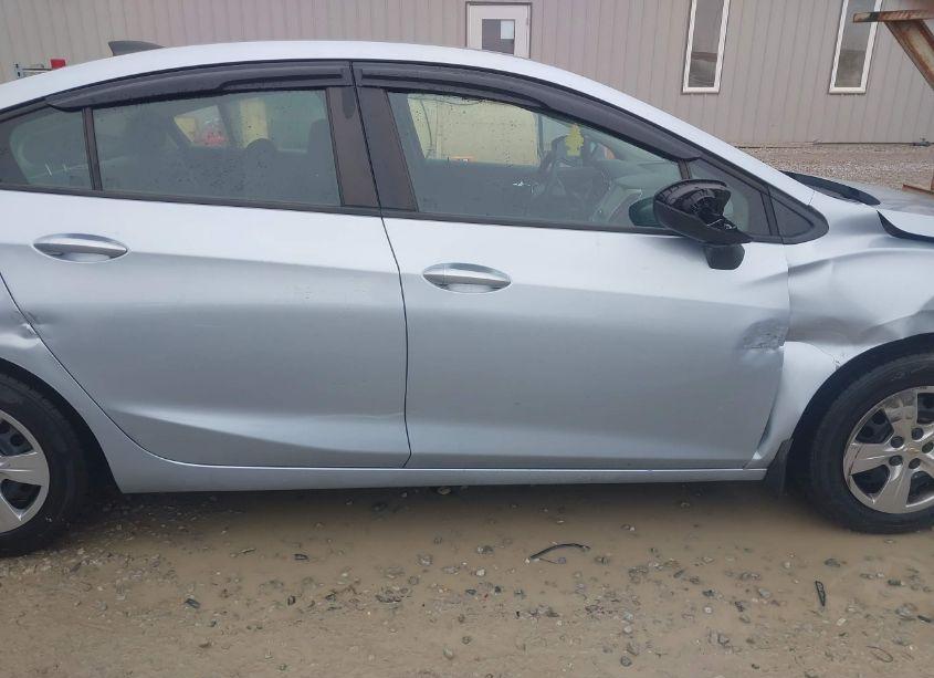 Photo 13 of 2017 Chevrolet Cruze LS AUTO (VIN 1G1BC5SM4H7142568)