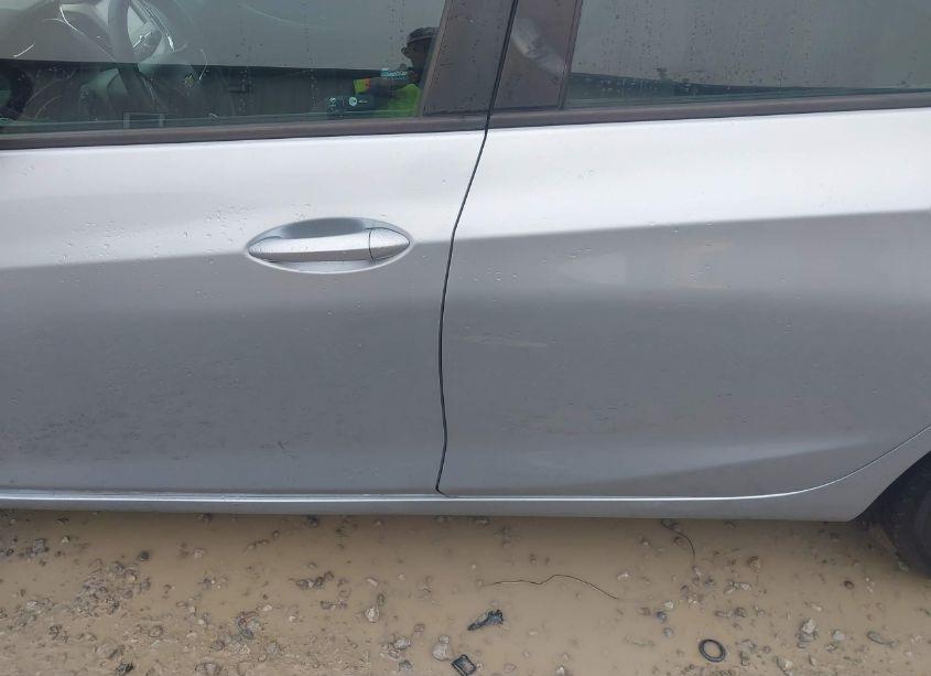 Photo 14 of 2017 Chevrolet Cruze LS AUTO (VIN 1G1BC5SM4H7142568)