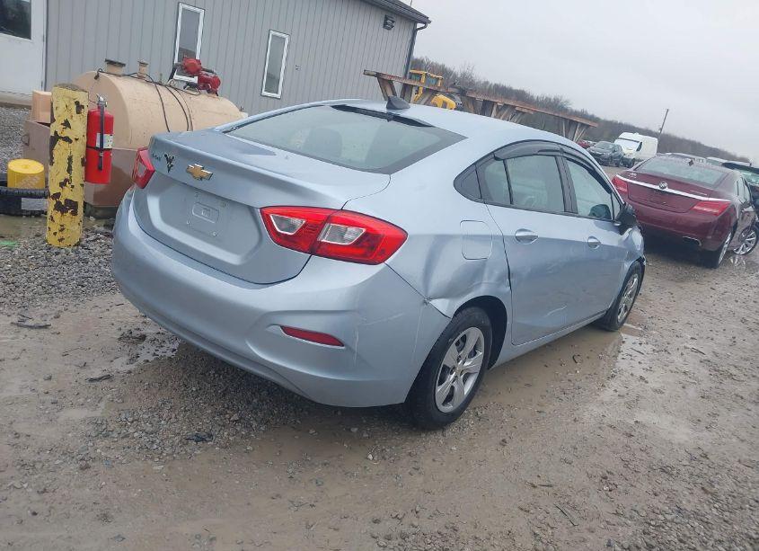 Photo 4 of 2017 Chevrolet Cruze LS AUTO (VIN 1G1BC5SM4H7142568)