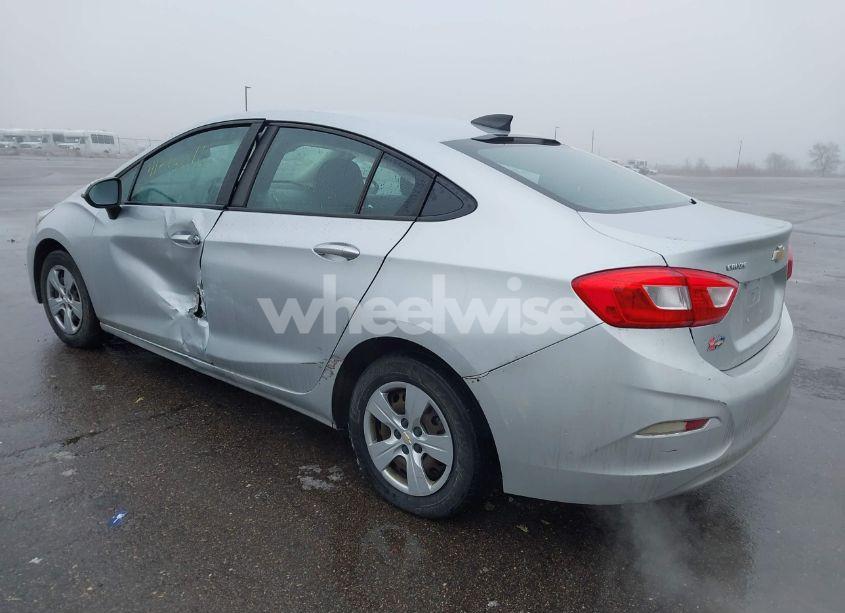 Photo 3 of 2017 Chevrolet Cruze LS AUTO (VIN 1G1BC5SM4H7175375)