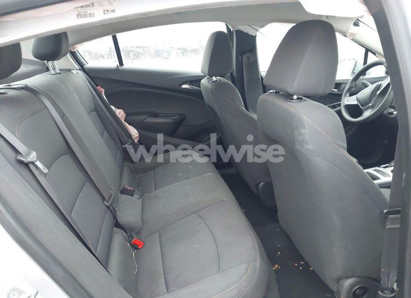Photo 8 of 2017 Chevrolet Cruze LS AUTO (VIN 1G1BC5SM4H7175375)