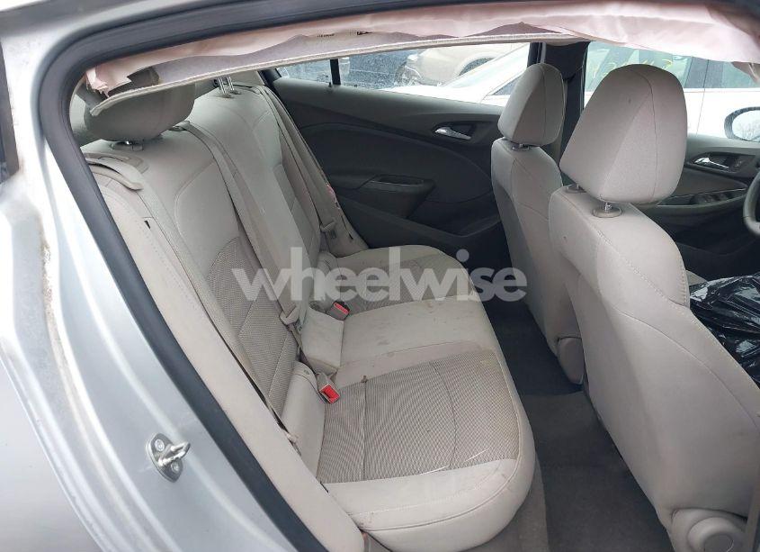 Photo 8 of 2017 Chevrolet Cruze LS AUTO (VIN 1G1BC5SM4H7178485)