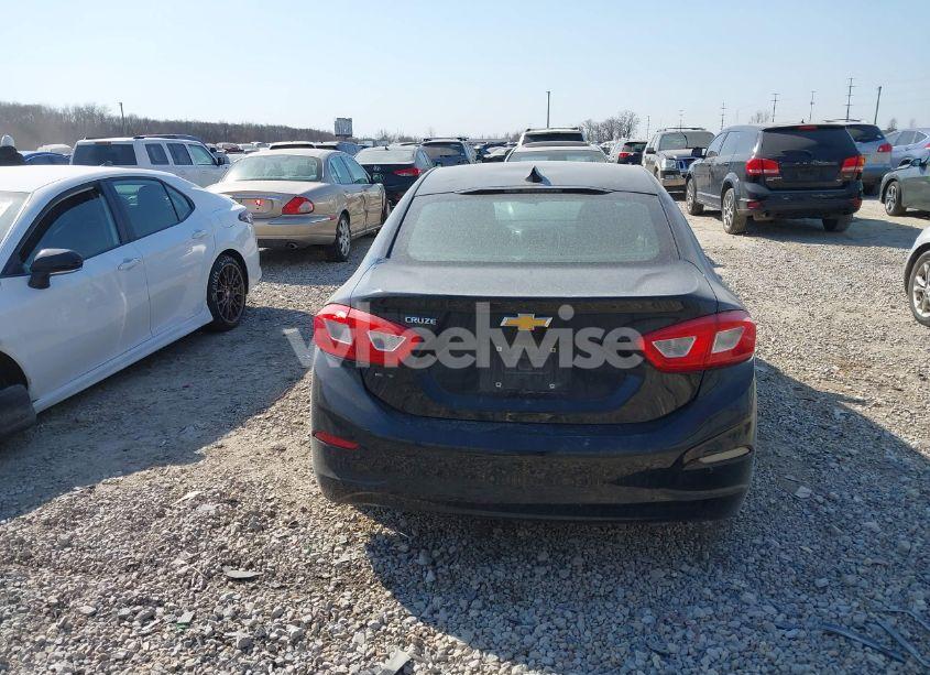 Photo 17 of 2017 Chevrolet Cruze LS AUTO (VIN 1G1BC5SM4H7183430)