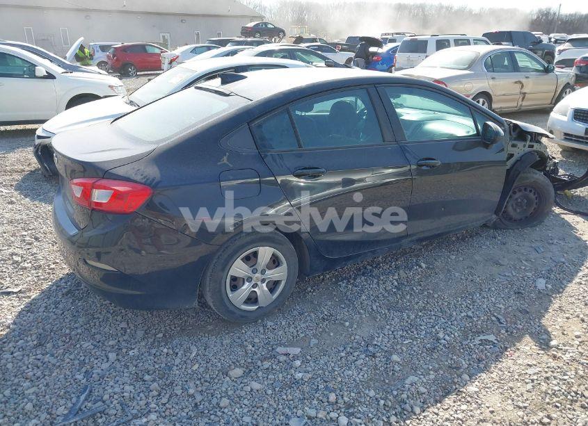 Photo 4 of 2017 Chevrolet Cruze LS AUTO (VIN 1G1BC5SM4H7183430)
