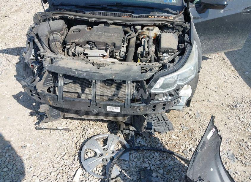 Photo 6 of 2017 Chevrolet Cruze LS AUTO (VIN 1G1BC5SM4H7183430)