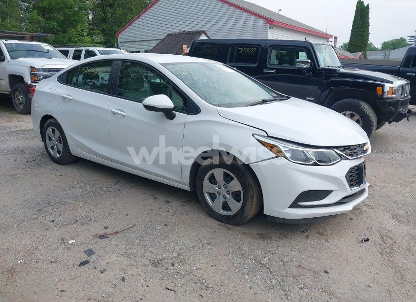 2017 Chevrolet Cruze LS AUTO (VIN 1G1BC5SM4H7187378) main photo