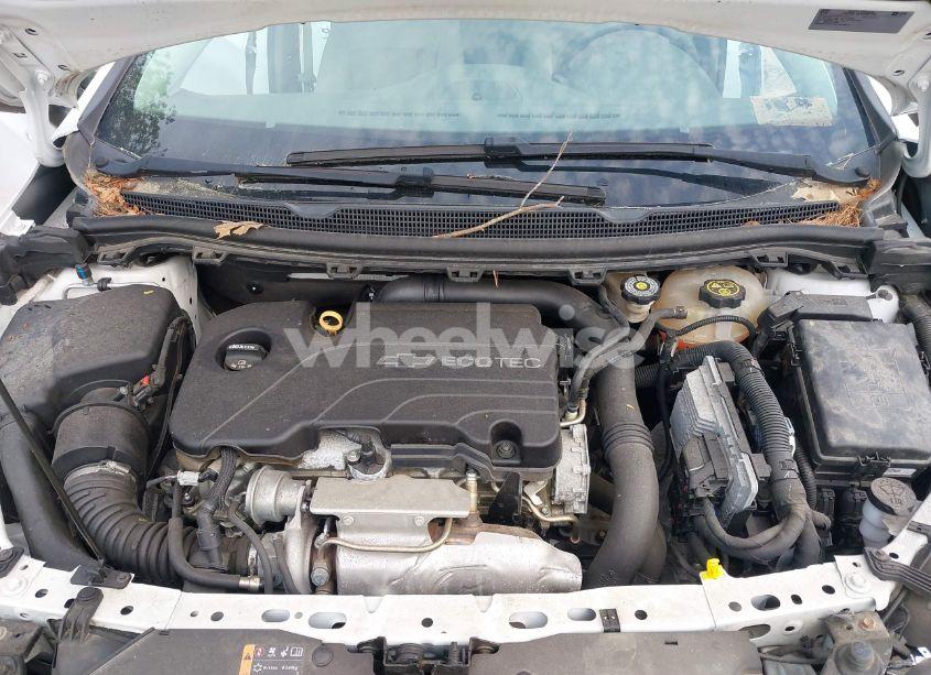 Photo 10 of 2017 Chevrolet Cruze LS AUTO (VIN 1G1BC5SM4H7187378)