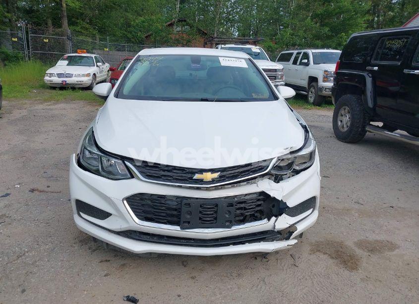 Photo 11 of 2017 Chevrolet Cruze LS AUTO (VIN 1G1BC5SM4H7187378)