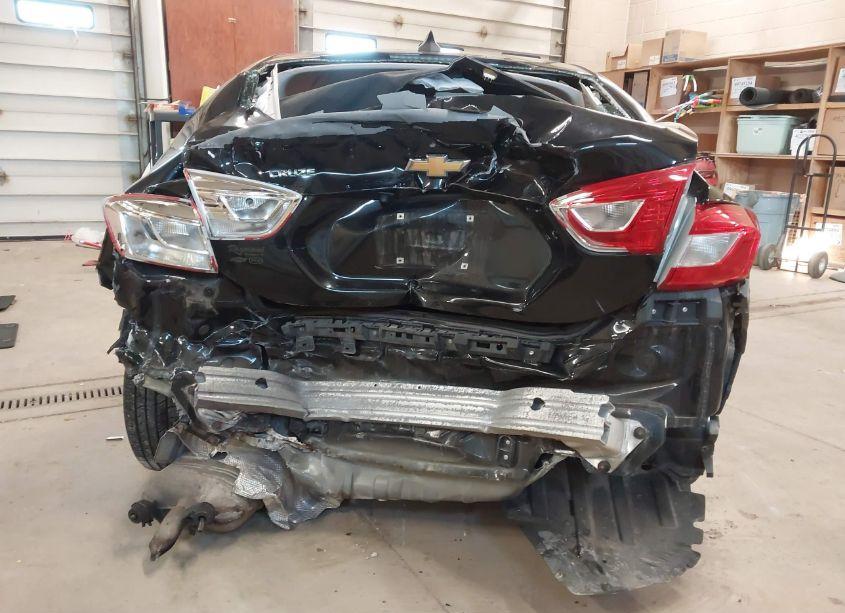 Photo 17 of 2017 Chevrolet Cruze LS AUTO (VIN 1G1BC5SM4H7202414)