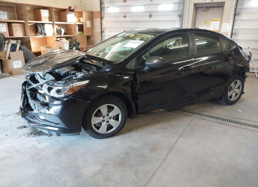 Photo 2 of 2017 Chevrolet Cruze LS AUTO (VIN 1G1BC5SM4H7202414)