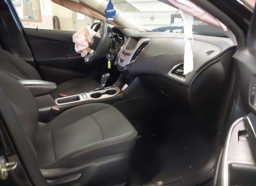 Photo 5 of 2017 Chevrolet Cruze LS AUTO (VIN 1G1BC5SM4H7202414)