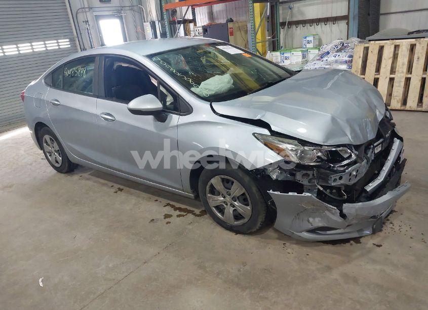 2017 Chevrolet Cruze LS AUTO (VIN 1G1BC5SM4H7216586) main photo