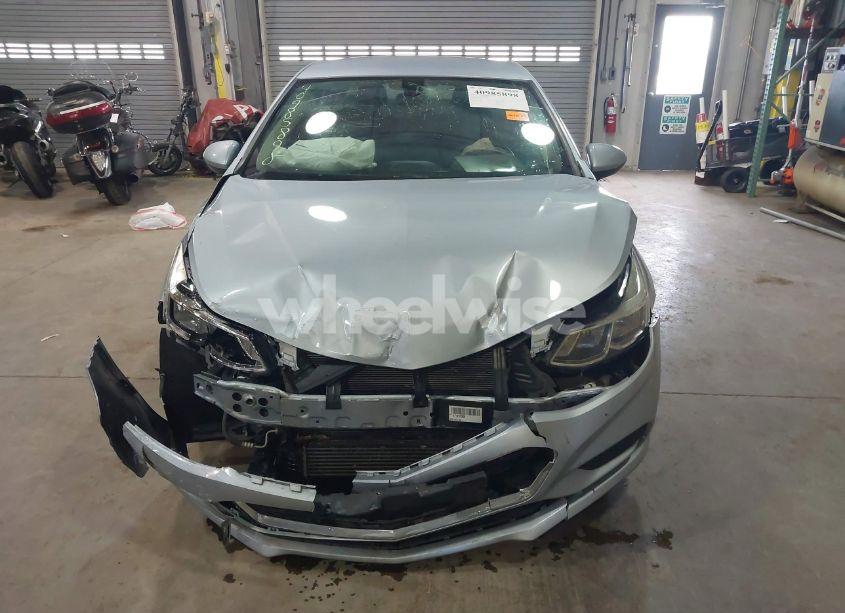 Photo 13 of 2017 Chevrolet Cruze LS AUTO (VIN 1G1BC5SM4H7216586)