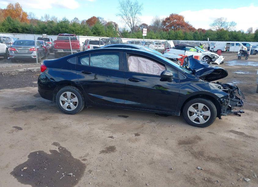 Photo 13 of 2017 Chevrolet Cruze LS AUTO (VIN 1G1BC5SM4H7269482)