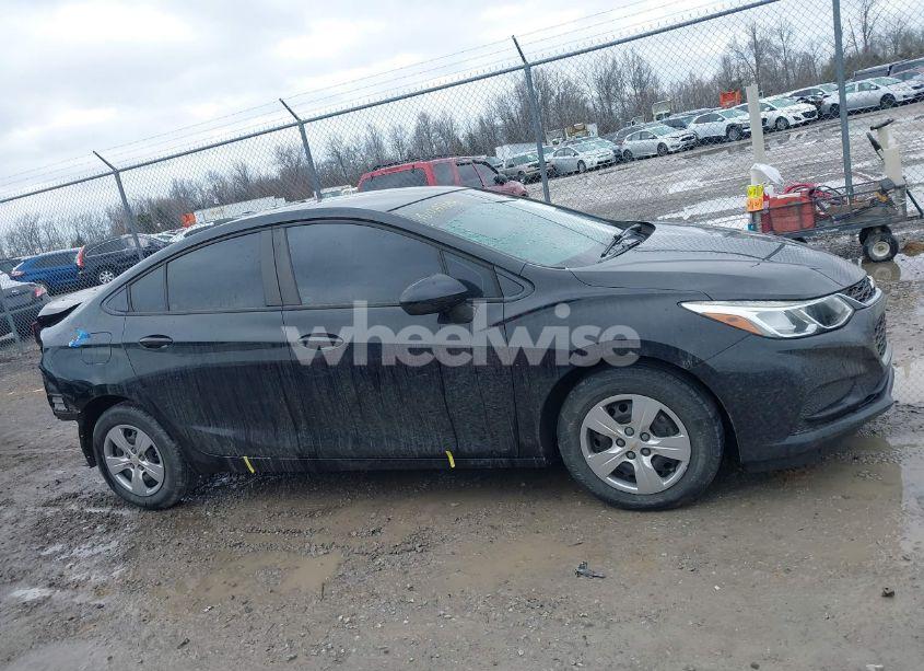 Photo 14 of 2017 Chevrolet Cruze LS AUTO (VIN 1G1BC5SM4H7272544)