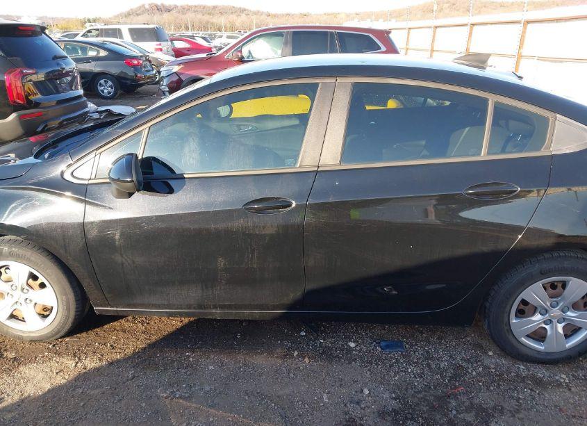 Photo 15 of 2017 Chevrolet Cruze LS AUTO (VIN 1G1BC5SM4H7280594)