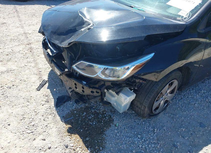 Photo 12 of 2018 Chevrolet Cruze LS AUTO (VIN 1G1BC5SM4J7118891)