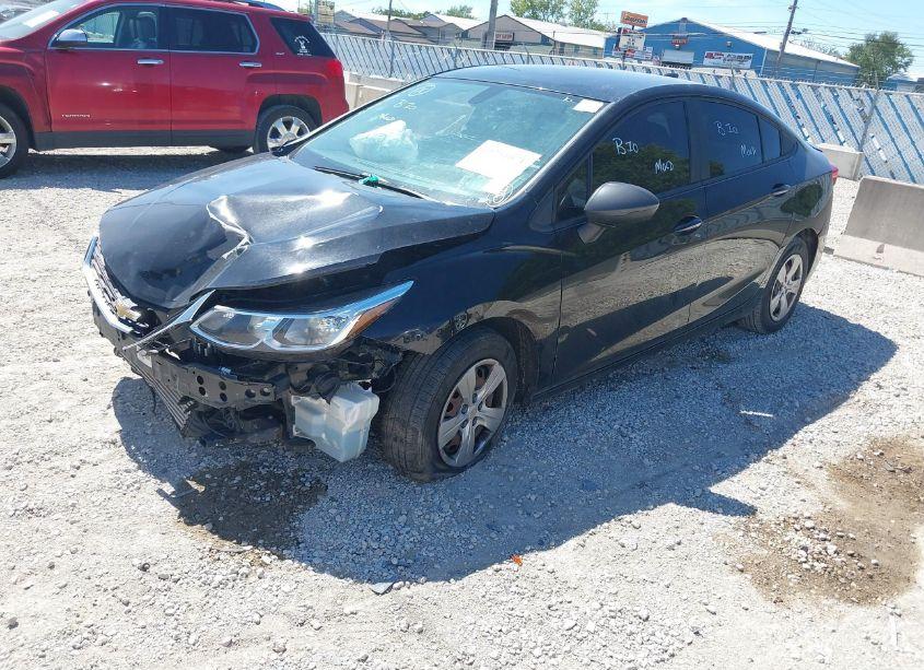 Photo 2 of 2018 Chevrolet Cruze LS AUTO (VIN 1G1BC5SM4J7118891)