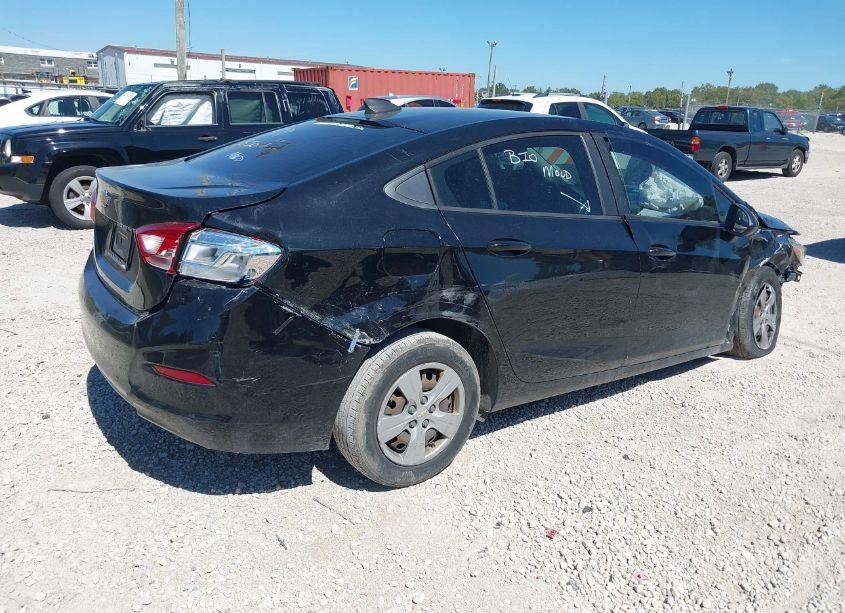 Photo 4 of 2018 Chevrolet Cruze LS AUTO (VIN 1G1BC5SM4J7118891)
