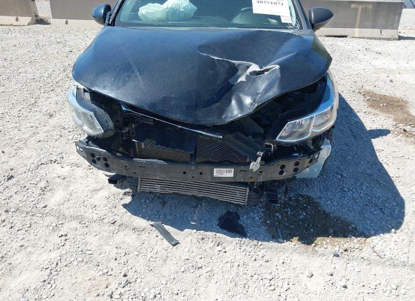 Photo 6 of 2018 Chevrolet Cruze LS AUTO (VIN 1G1BC5SM4J7118891)