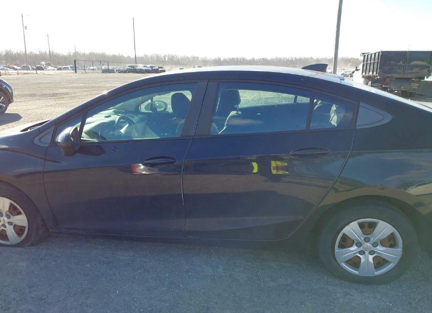 Photo 13 of 2018 Chevrolet Cruze LS AUTO (VIN 1G1BC5SM4J7145217)