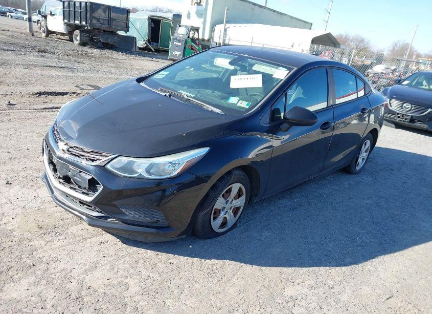 Photo 2 of 2018 Chevrolet Cruze LS AUTO (VIN 1G1BC5SM4J7145217)