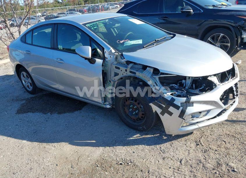 2018 Chevrolet Cruze LS AUTO (VIN 1G1BC5SM4J7154998) main photo