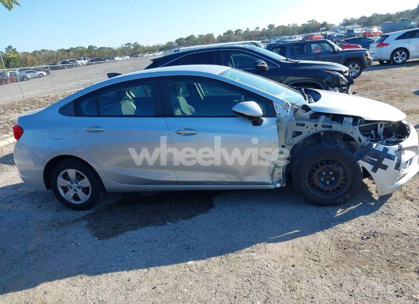 Photo 13 of 2018 Chevrolet Cruze LS AUTO (VIN 1G1BC5SM4J7154998)