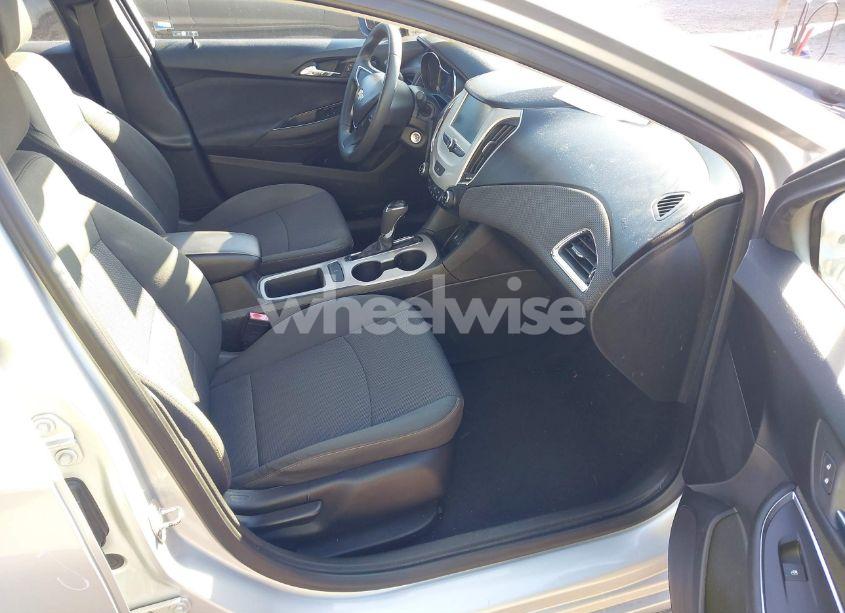 Photo 5 of 2018 Chevrolet Cruze LS AUTO (VIN 1G1BC5SM4J7154998)