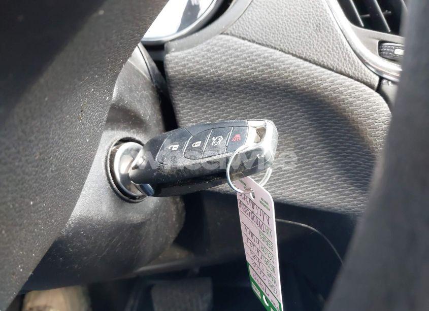 Photo 11 of 2018 Chevrolet Cruze LS AUTO (VIN 1G1BC5SM4J7163040)