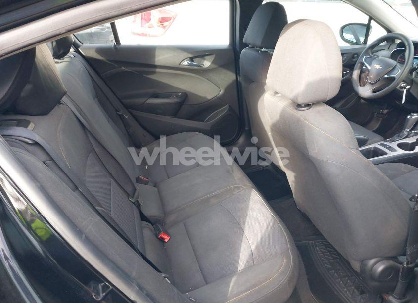 Photo 8 of 2018 Chevrolet Cruze LS AUTO (VIN 1G1BC5SM4J7163040)