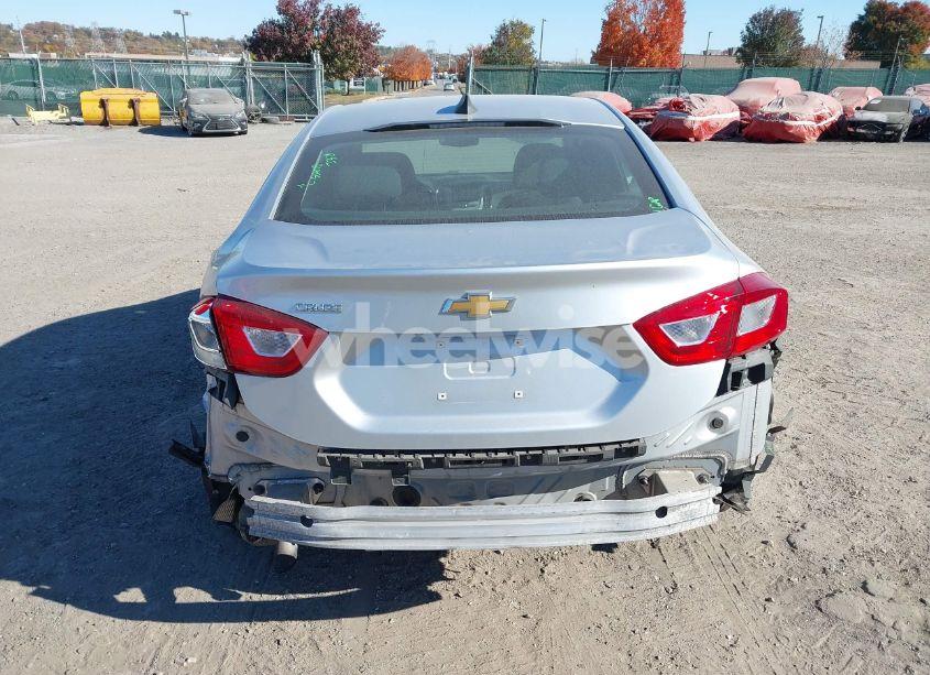 Photo 12 of 2018 Chevrolet Cruze LS AUTO (VIN 1G1BC5SM4J7168206)