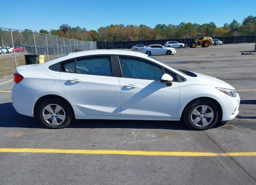 Photo 12 of 2018 Chevrolet Cruze LS AUTO (VIN 1G1BC5SM4J7196040)