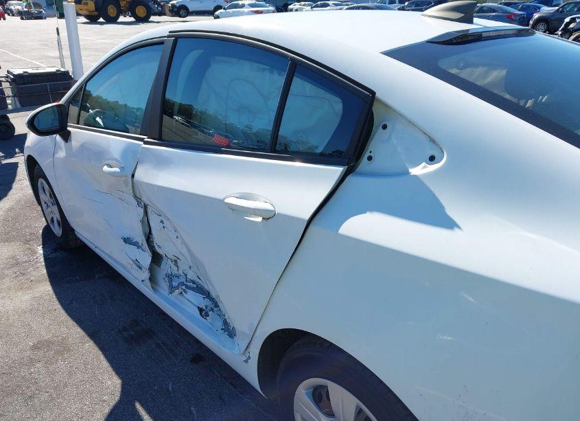 Photo 16 of 2018 Chevrolet Cruze LS AUTO (VIN 1G1BC5SM4J7196040)