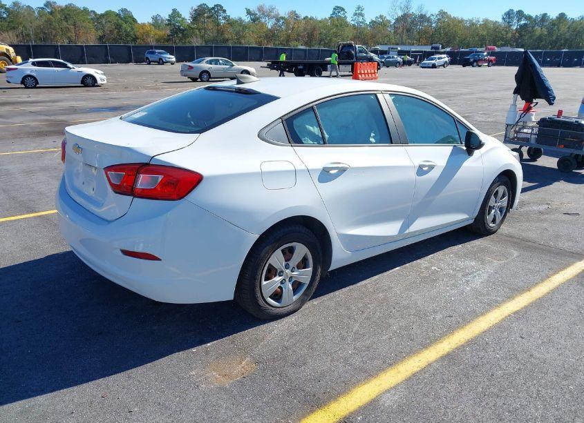 Photo 4 of 2018 Chevrolet Cruze LS AUTO (VIN 1G1BC5SM4J7196040)