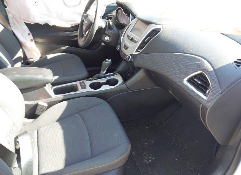 Photo 5 of 2018 Chevrolet Cruze LS AUTO (VIN 1G1BC5SM4J7196040)