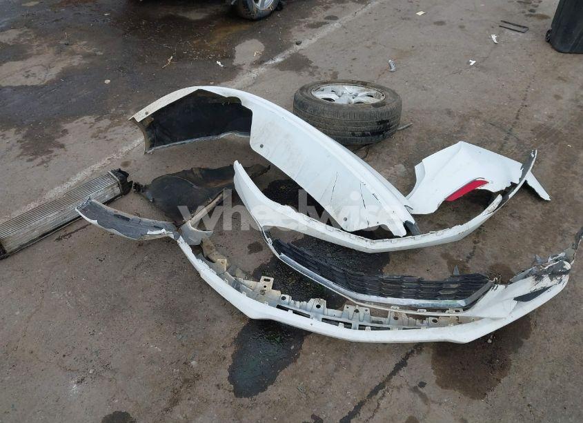 Photo 12 of 2018 Chevrolet Cruze LS AUTO (VIN 1G1BC5SM4J7228954)