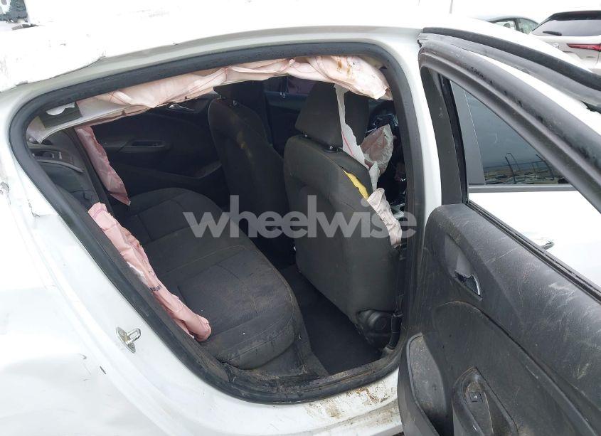 Photo 8 of 2018 Chevrolet Cruze LS AUTO (VIN 1G1BC5SM4J7228954)