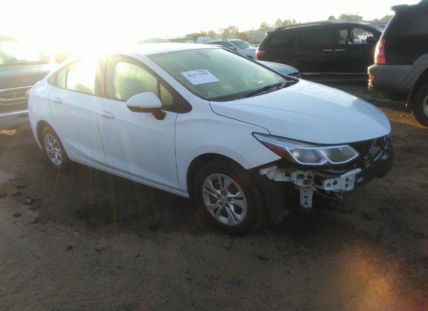 2019 Chevrolet Cruze LS (VIN 1G1BC5SM4K7119525) main photo