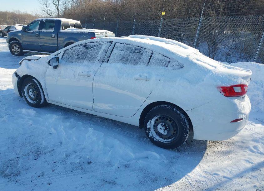 Photo 3 of 2016 Chevrolet Cruze LS AUTO (VIN 1G1BC5SM5G7231662)