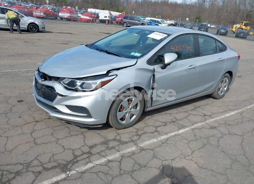 Photo 2 of 2016 Chevrolet Cruze LS AUTO (VIN 1G1BC5SM5G7240149)