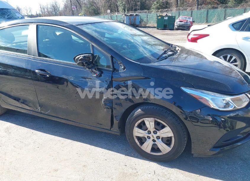 Photo 6 of 2016 Chevrolet Cruze LS AUTO (VIN 1G1BC5SM5G7265830)