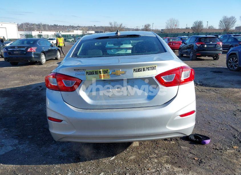 Photo 15 of 2016 Chevrolet Cruze LS AUTO (VIN 1G1BC5SM5G7308613)