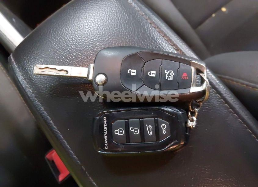 Photo 11 of 2017 Chevrolet Cruze LS AUTO (VIN 1G1BC5SM5H7104010)