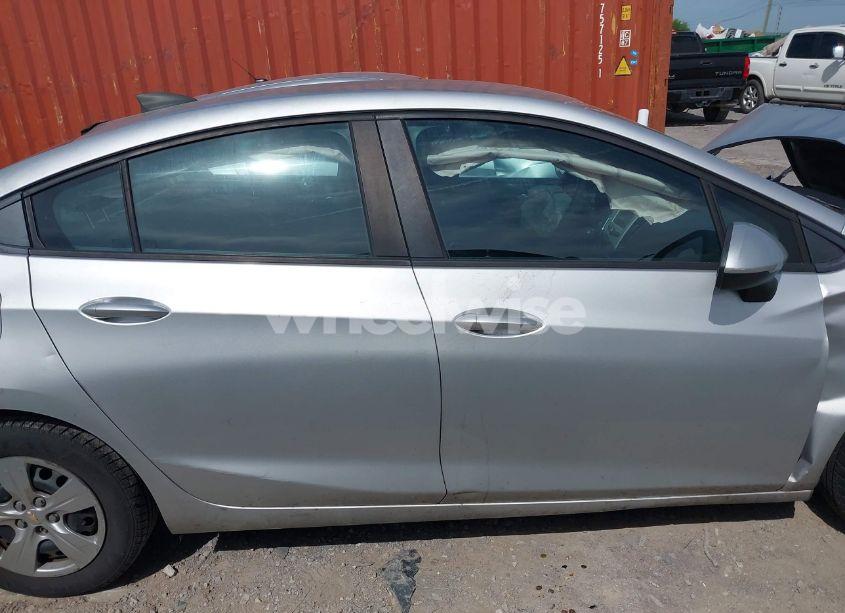 Photo 13 of 2017 Chevrolet Cruze LS AUTO (VIN 1G1BC5SM5H7107196)