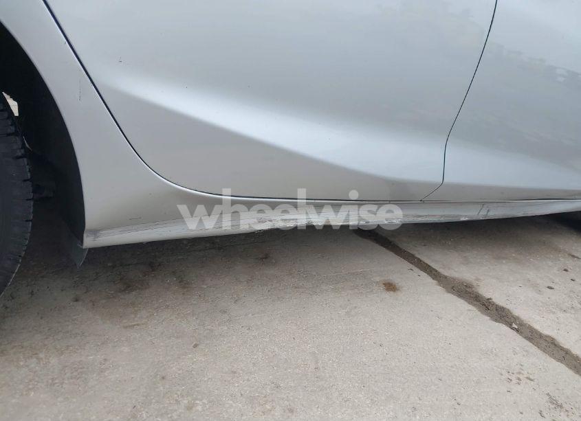 Photo 19 of 2017 Chevrolet Cruze LS AUTO (VIN 1G1BC5SM5H7121910)