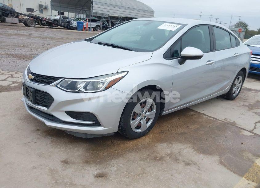 Photo 2 of 2017 Chevrolet Cruze LS AUTO (VIN 1G1BC5SM5H7121910)