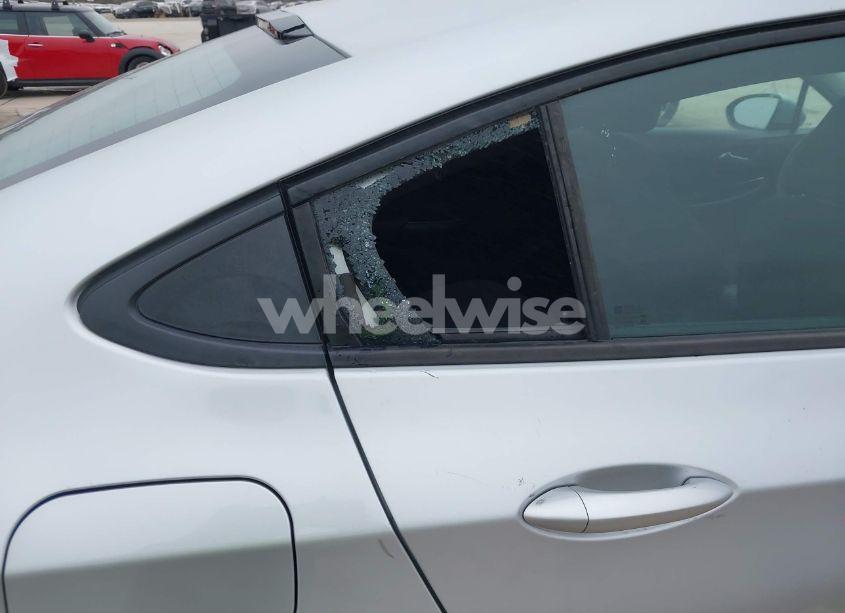 Photo 20 of 2017 Chevrolet Cruze LS AUTO (VIN 1G1BC5SM5H7121910)